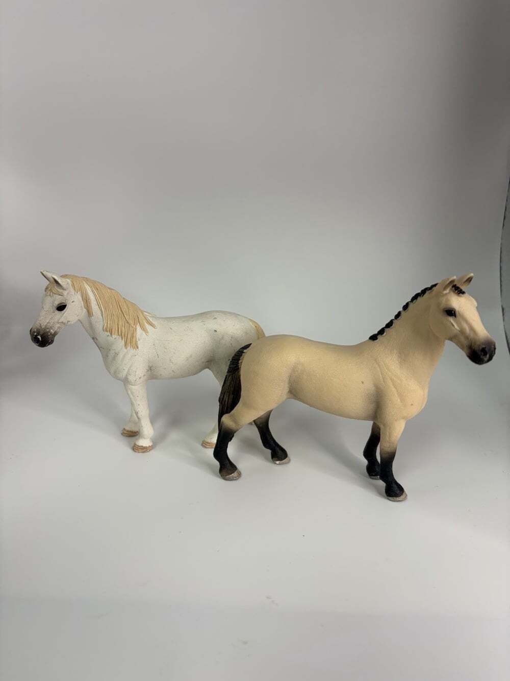 Lot Of 2 Schleich Horses 2016